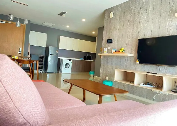 【Netflix】Suasana Suites,Nxt To Ciq【Poolgym&Wifi】