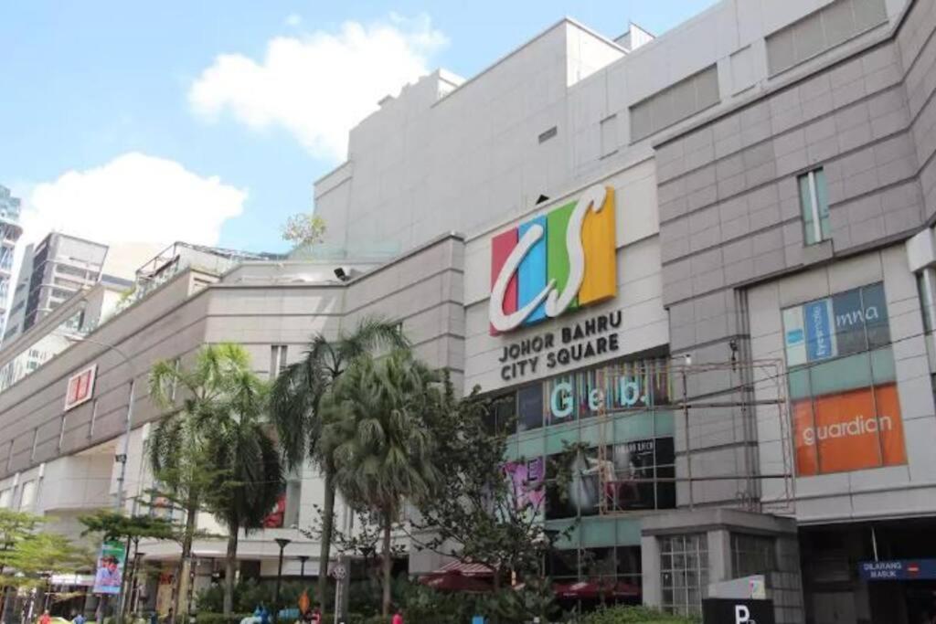 【netflix】suasana Suites,nxt To Ciq【poolgym&wifi】 * Johor Bahru